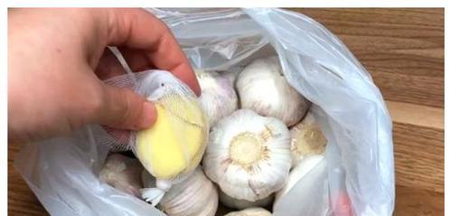 大蒜的储存方法（大蒜放冰箱？这样保存更好）