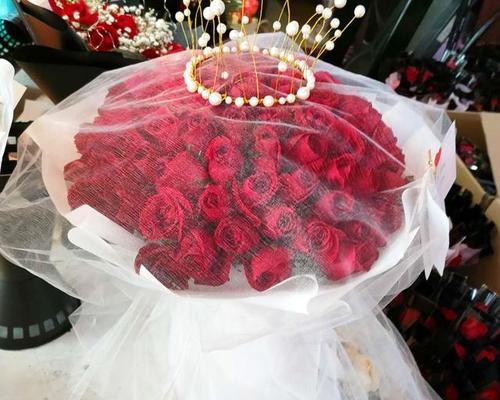 外婆生日送什么花好？（最佳鲜花选择指南，让你的外婆爱上你的礼物）